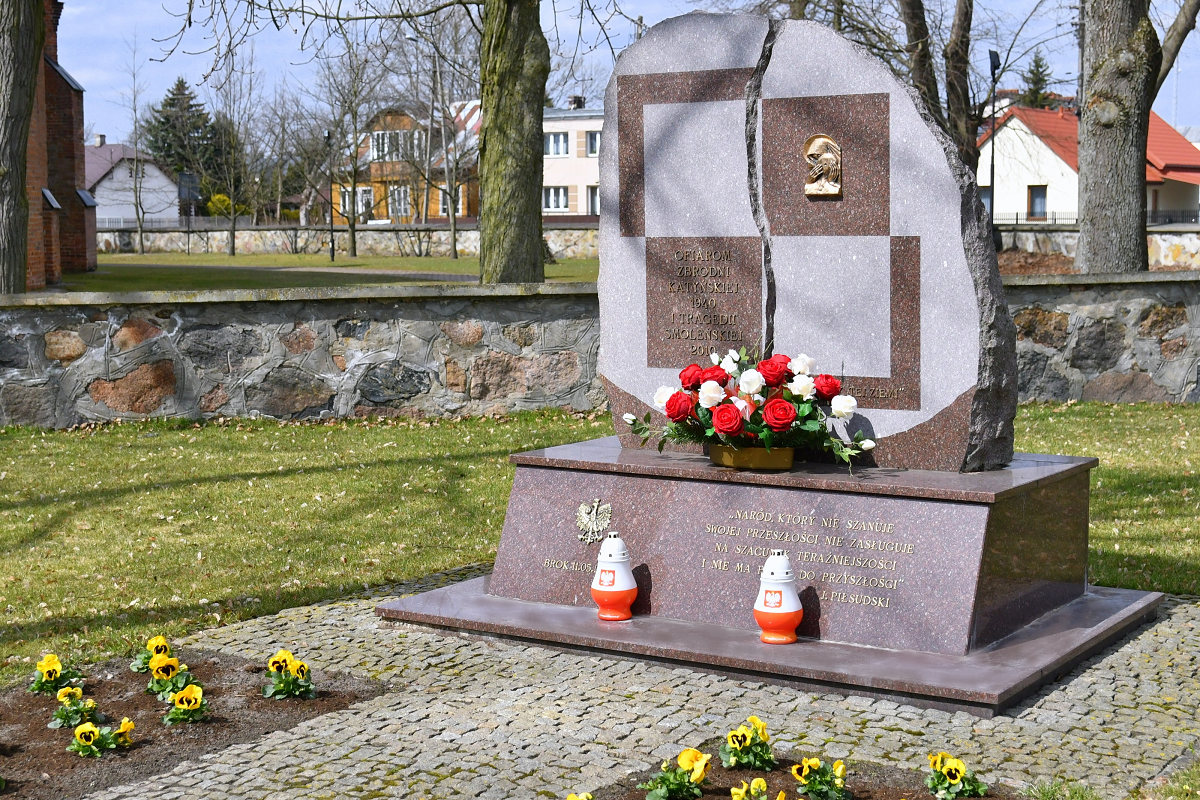 obelisk - Miejsce Pamięci Narodowej upamiętniające Ofiary Zbrodni Katyńskiej i Tragedii Smoleńskiej z dnia 10 kwietnia 2010 r.
