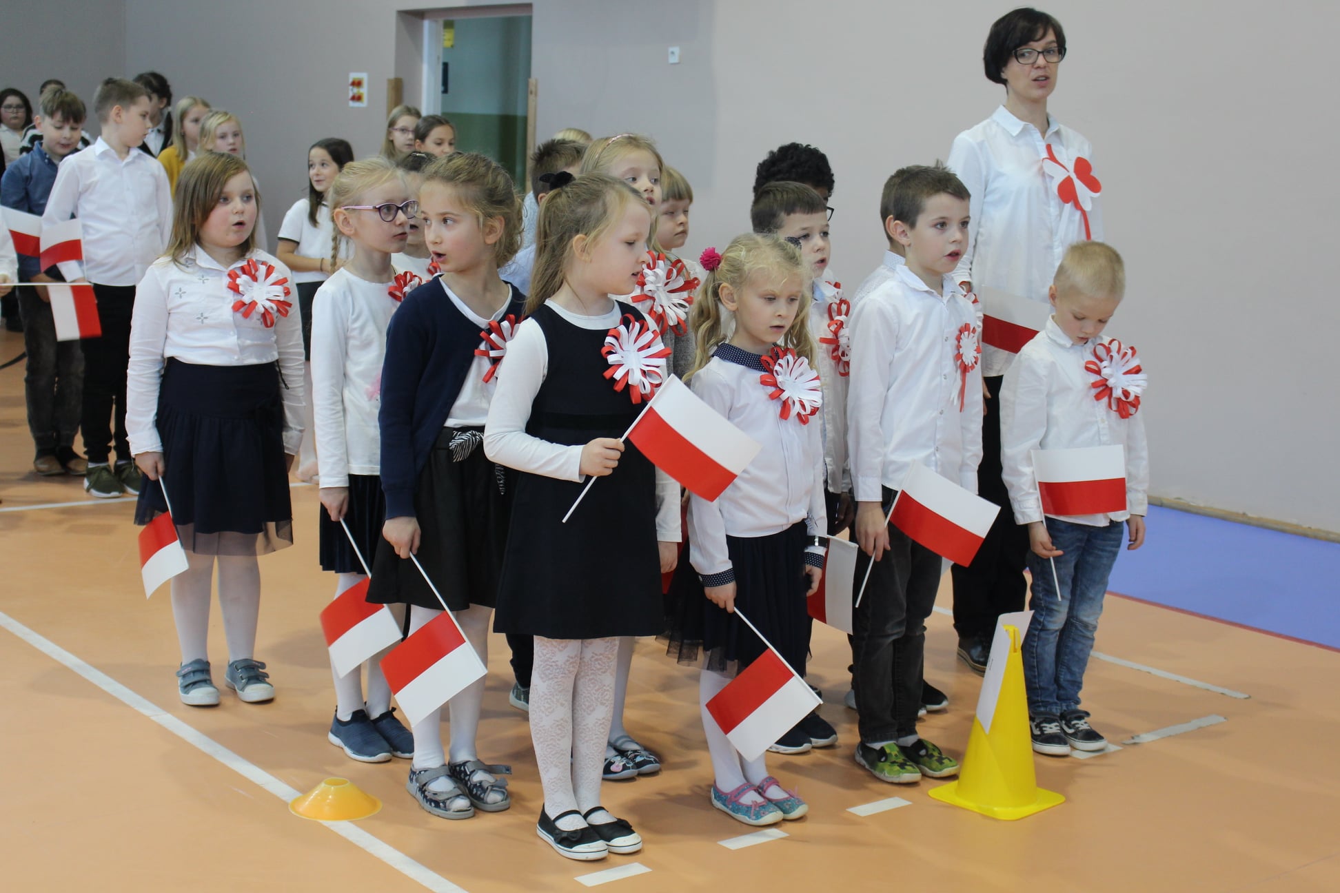 Akademia z okazji kolejnej rocznicy odzyskania niepodległośćci przez Polskę
