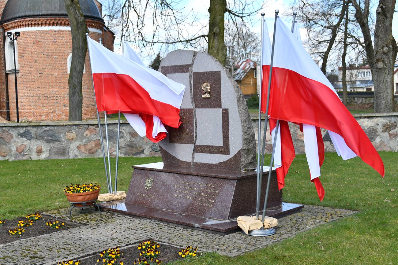 Obeliski upamiętniający Ofiary Zbrodni Katyńskiej i Tragedii Smoleńskiej