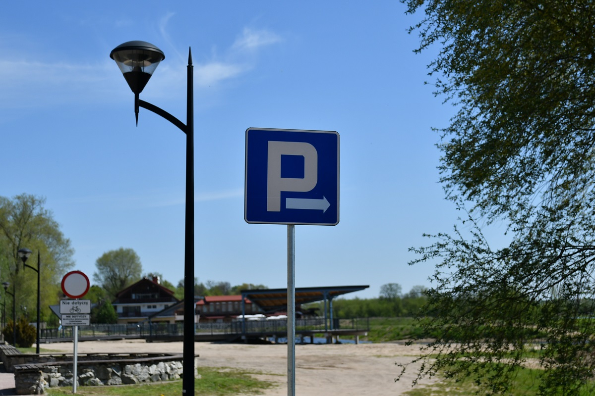 Parking- znak drogowy