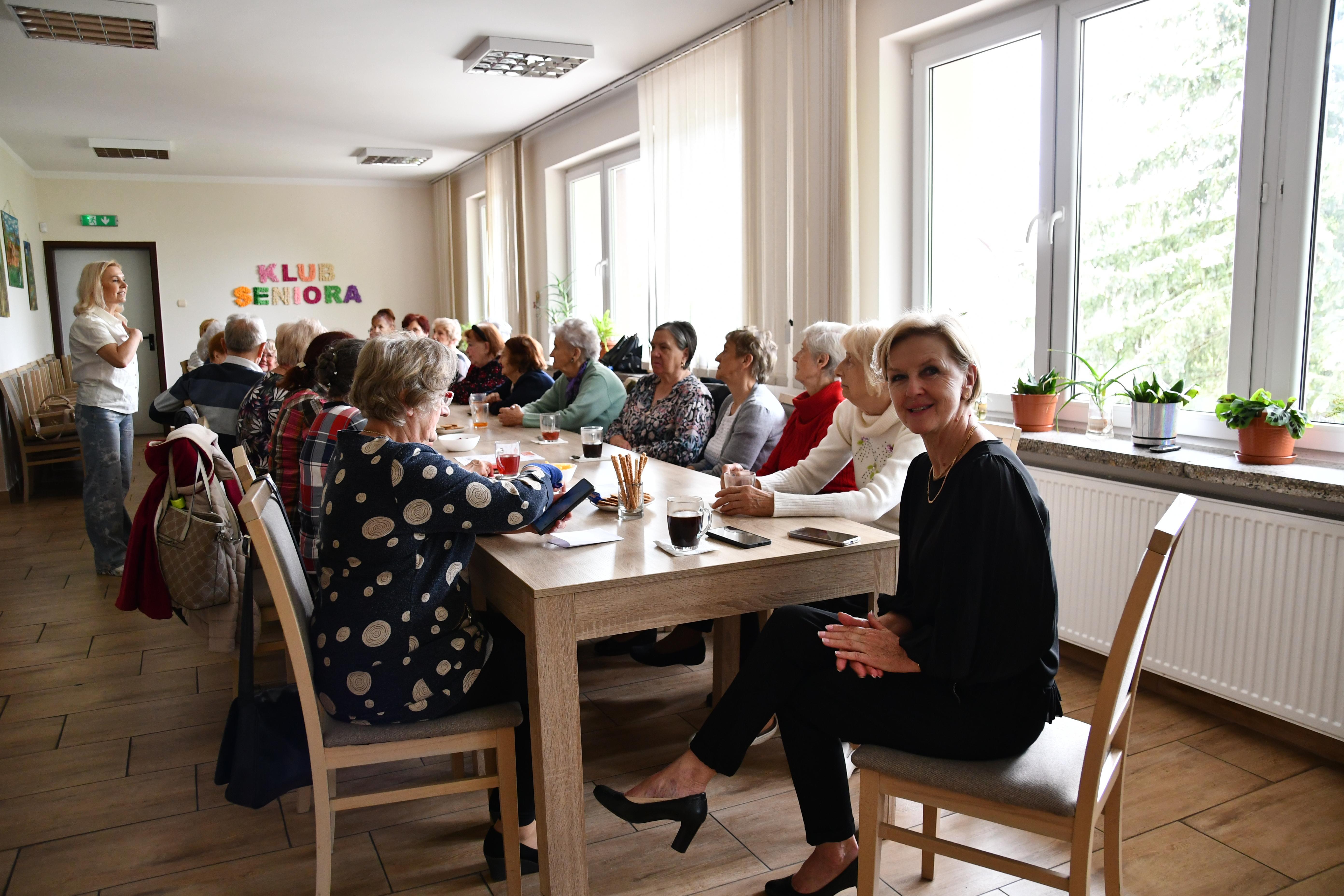 Edukacyjne spotkanie prozdrowotne w „Klubie Seniora” w Broku