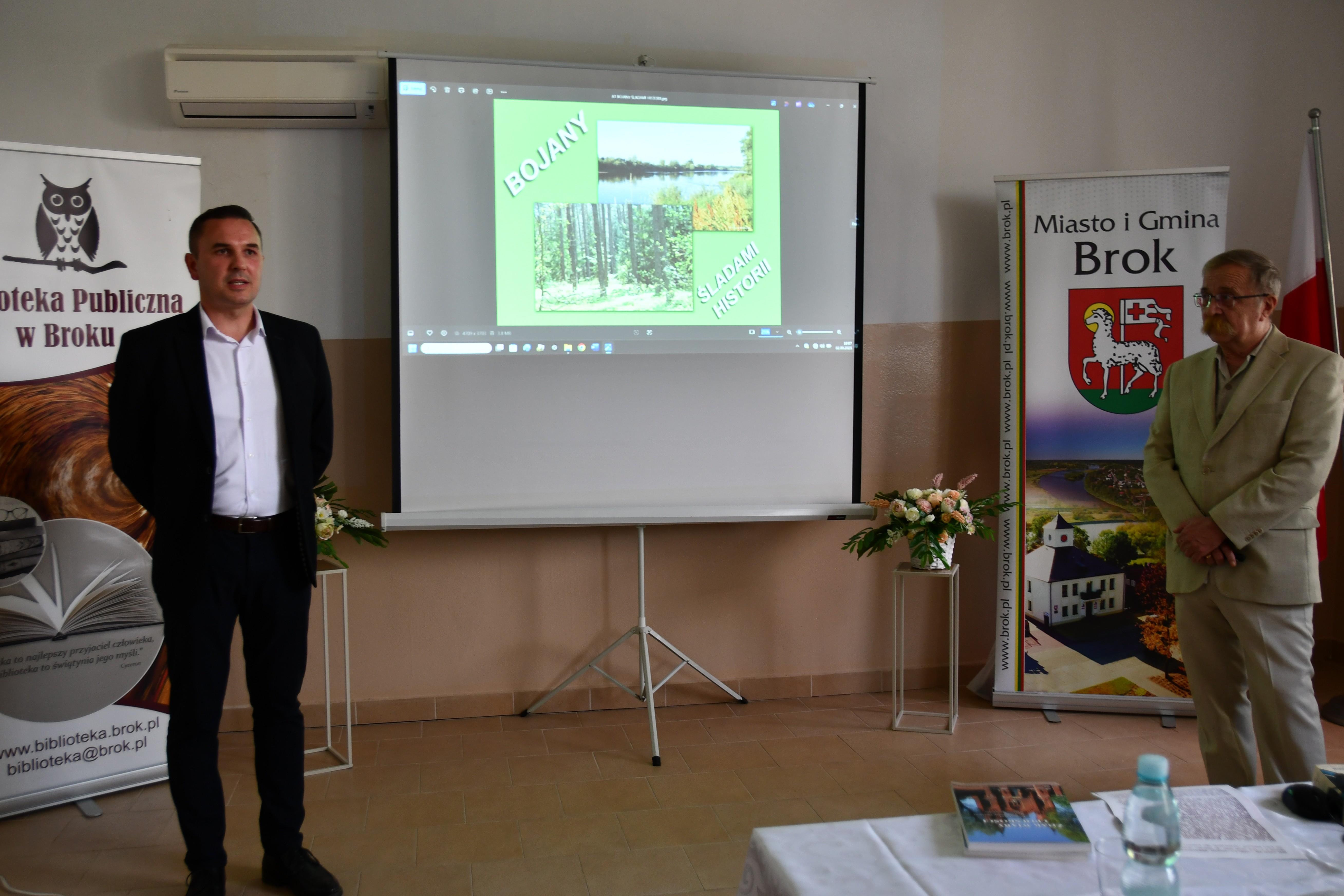 Burmistrz Gminy Brok Sebastian Oczkowski i Pan Andrzej Mierzwiński