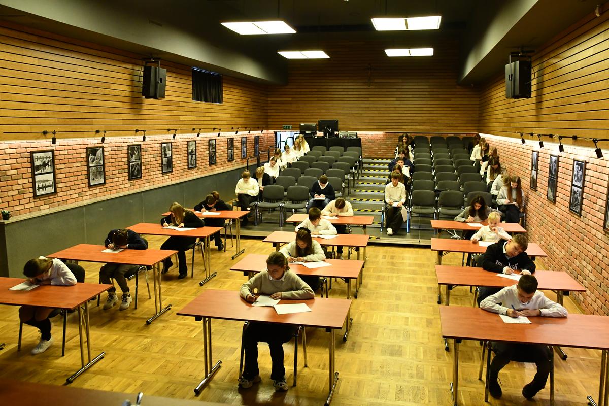 V Gminny Konkurs Ortograficzny o Pióro Burmistrza Miasta i Gminy Brok pod hasłem „Mistrz Ortografii 2025”! 